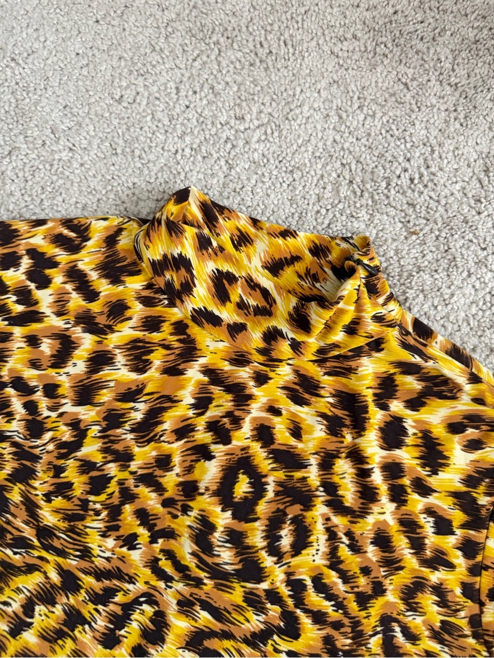 Norma Kamali Leopard Print Short Sleeve Mock Neck Top in Yellow - Picture 2 of 5